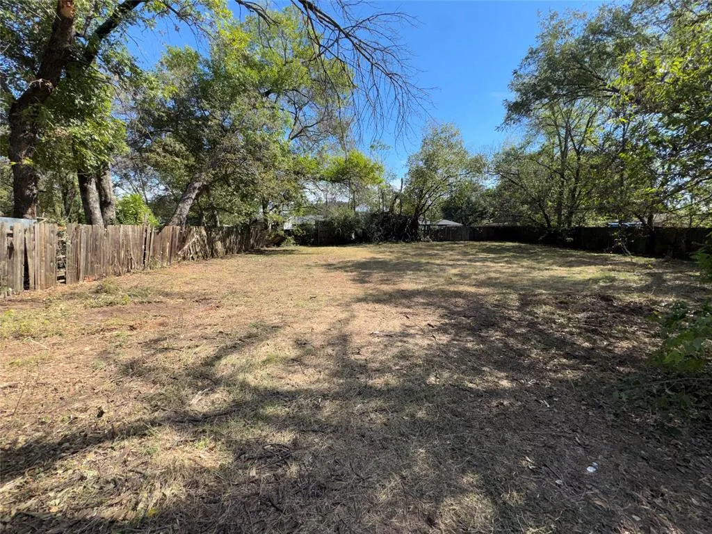 2242 Lolita Drive