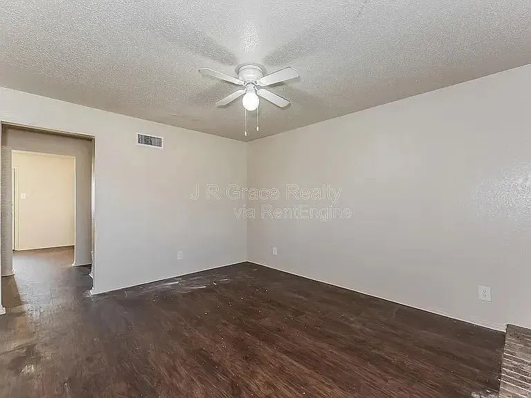 5901 Shadydell Drive