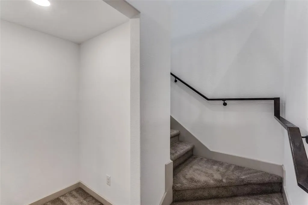1423 Lamb Drive