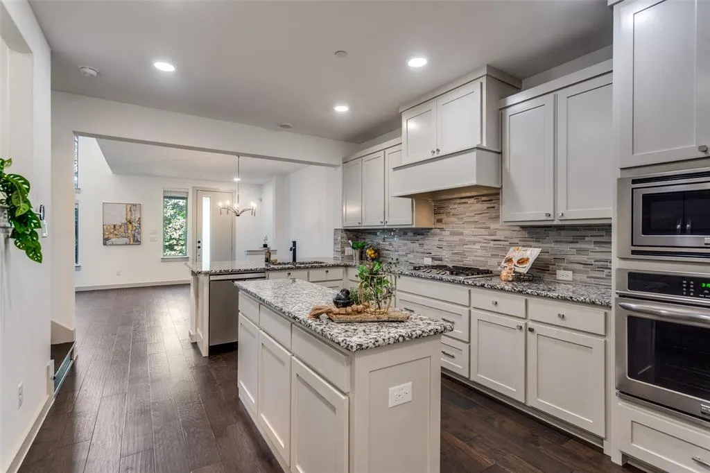1423 Lamb Drive