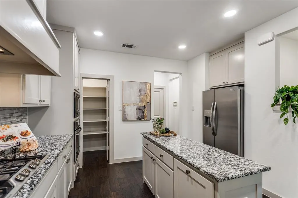 1423 Lamb Drive