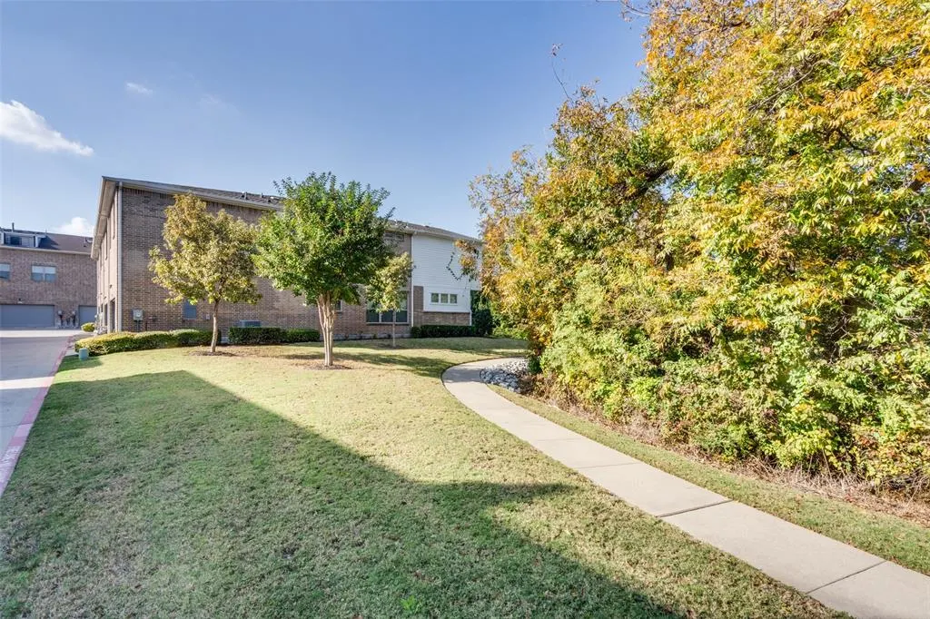 1423 Lamb Drive