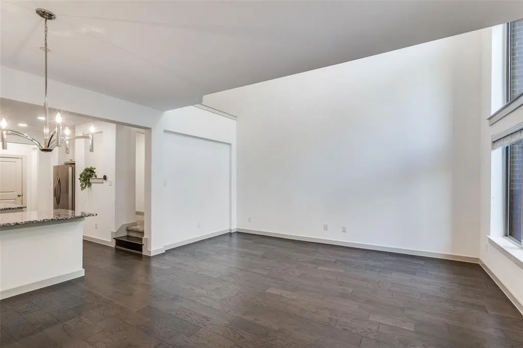 1423 Lamb Drive