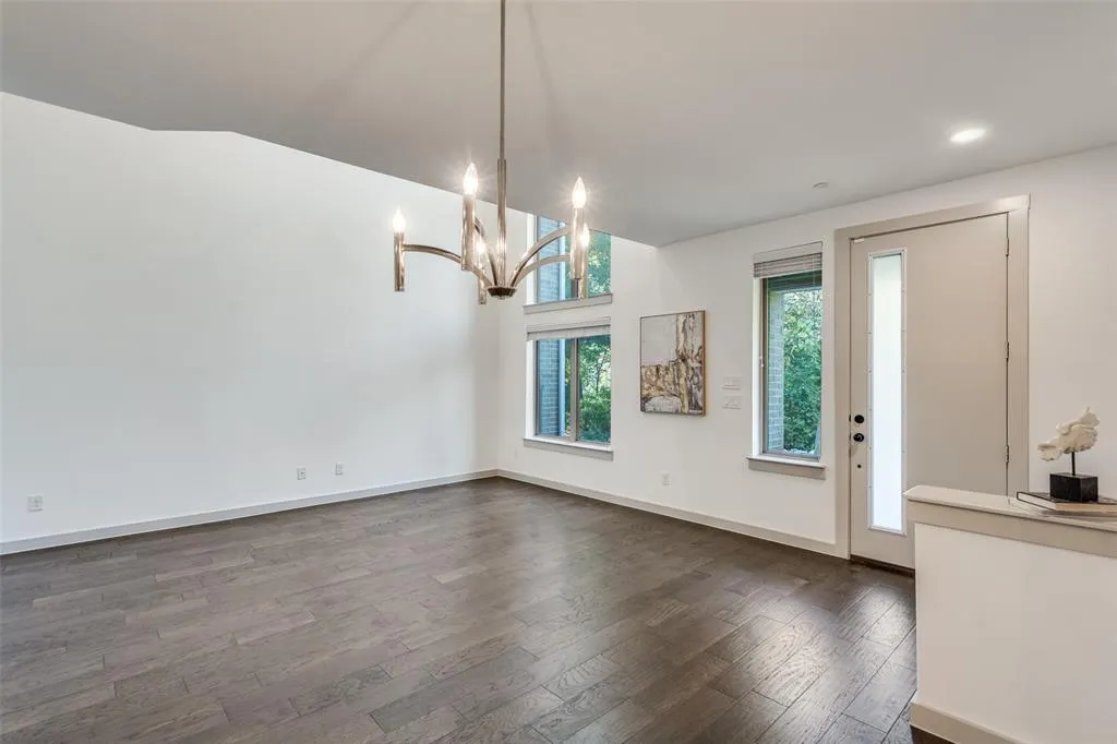 1423 Lamb Drive