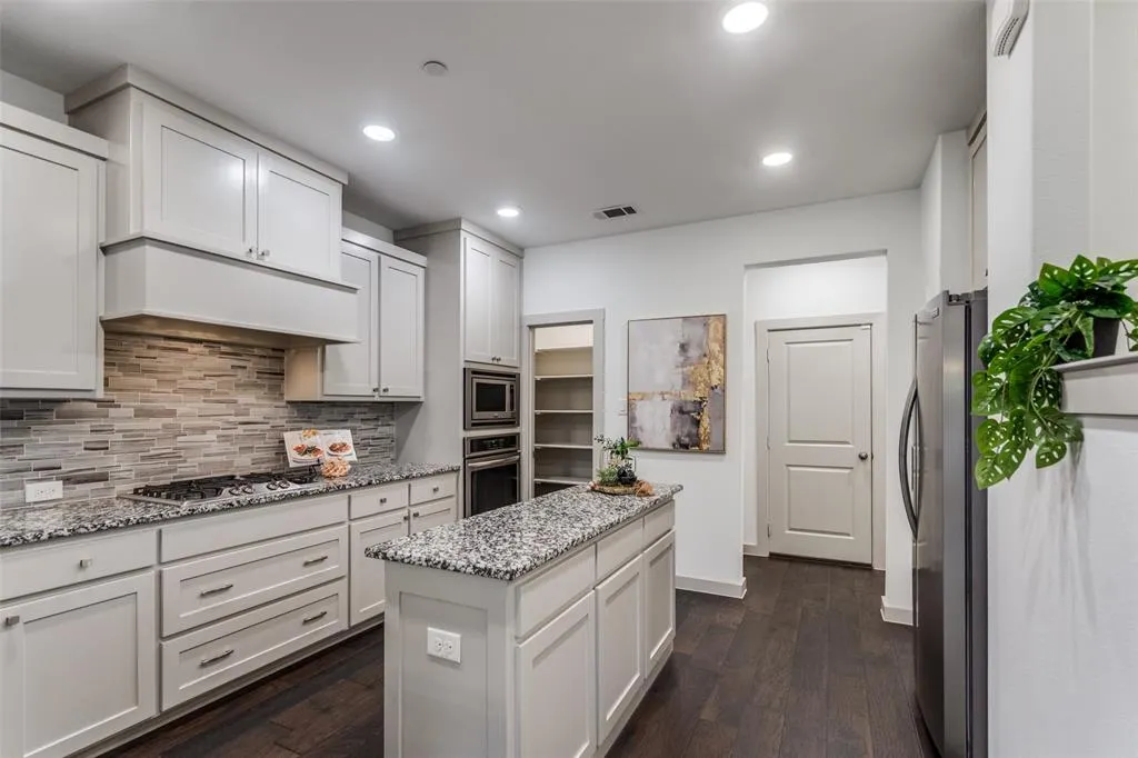 1423 Lamb Drive