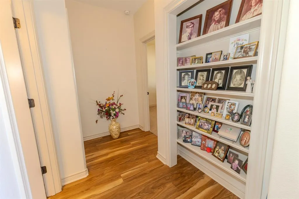 2301 Ians Court