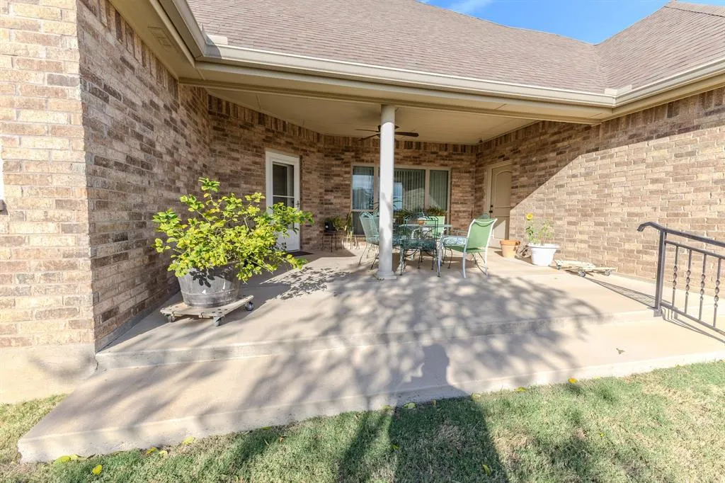 2301 Ians Court