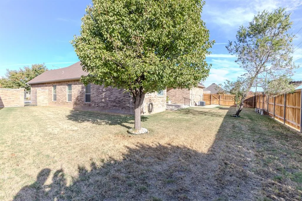 2301 Ians Court
