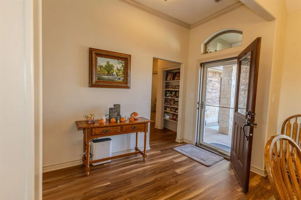 2301 Ians Court