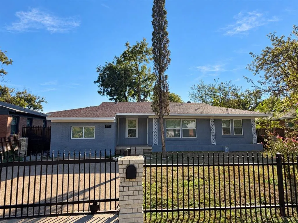 2320 Prichard Lane