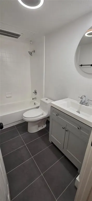 5700 Saddleback Circle