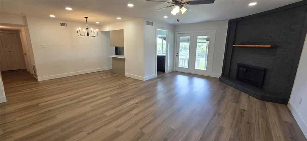 5700 Saddleback Circle