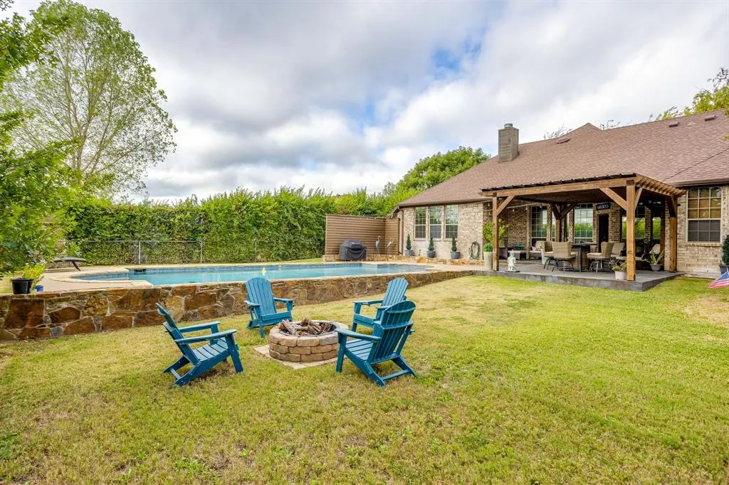 116 Sandstone Lane