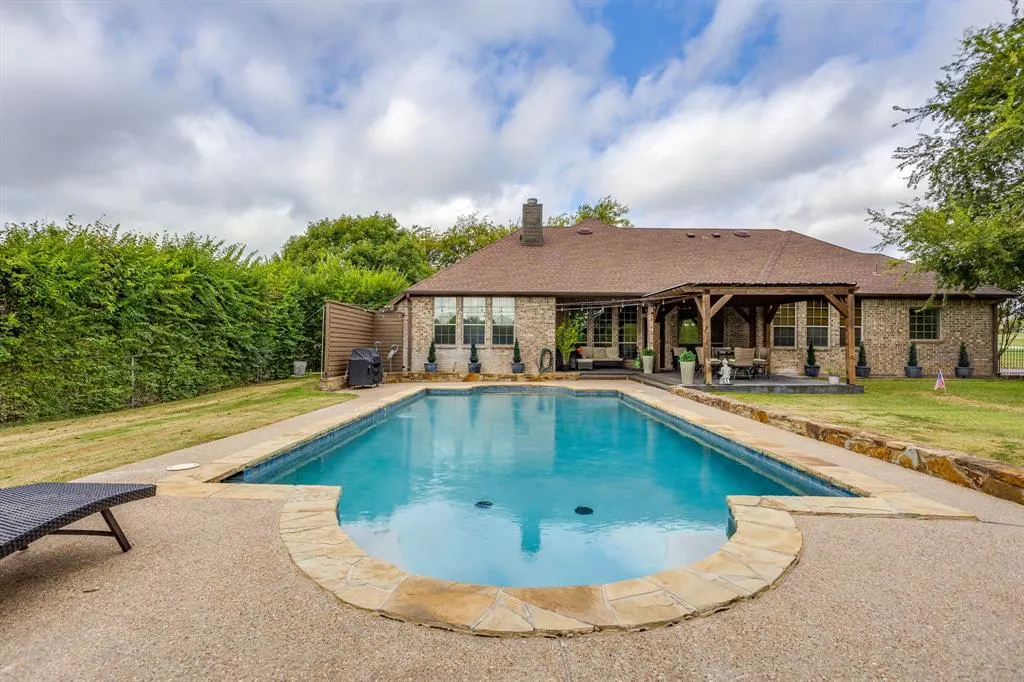 116 Sandstone Lane