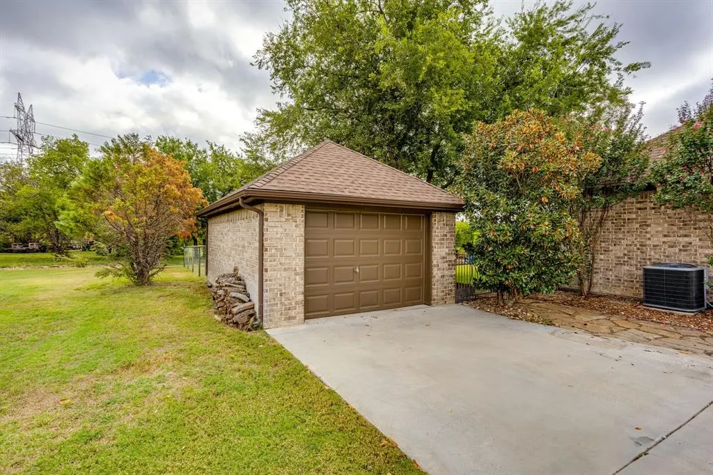 116 Sandstone Lane