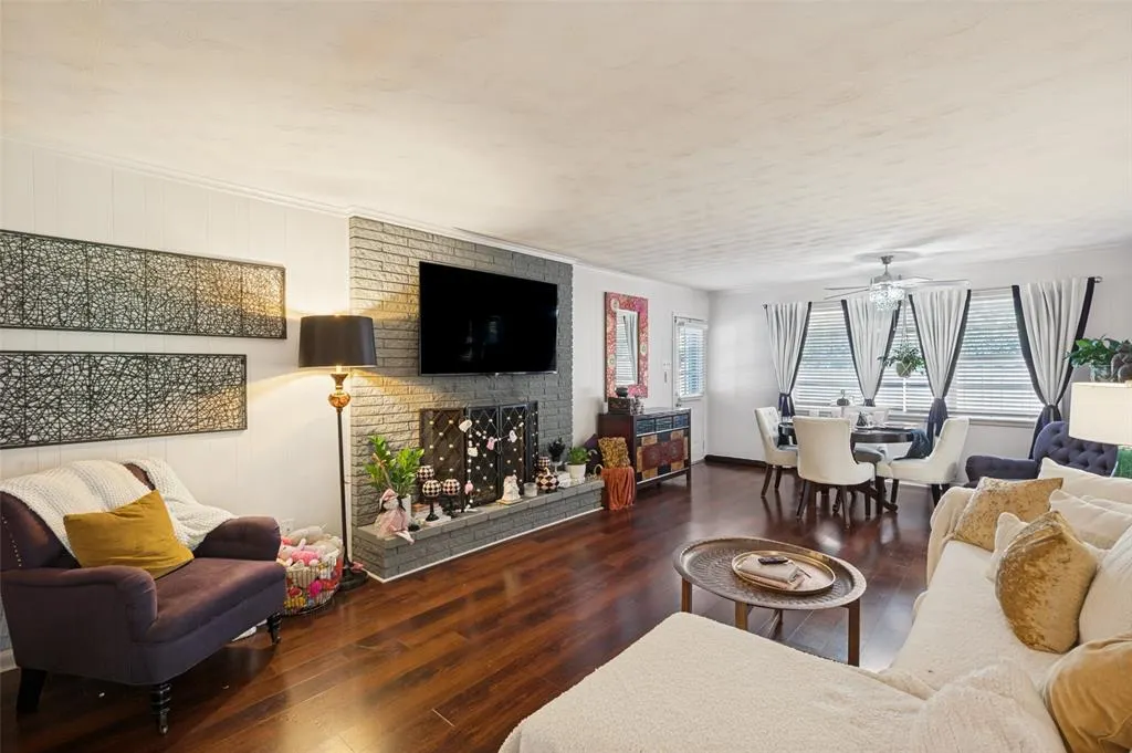 5307 Moneta Lane