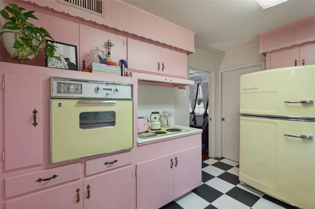 5307 Moneta Lane