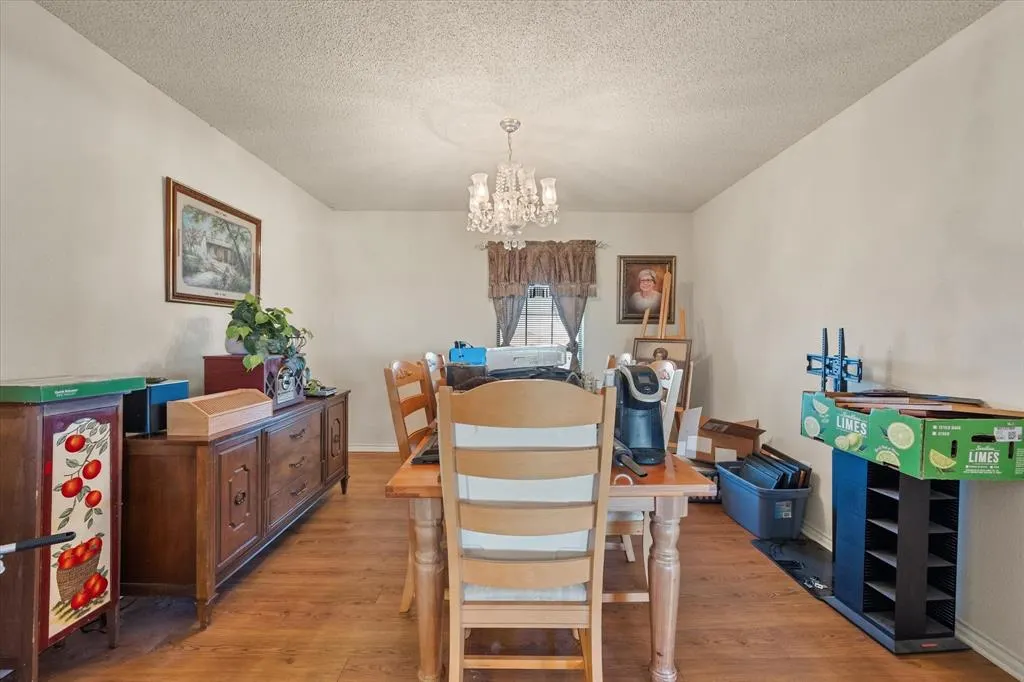 353 Brazier Road