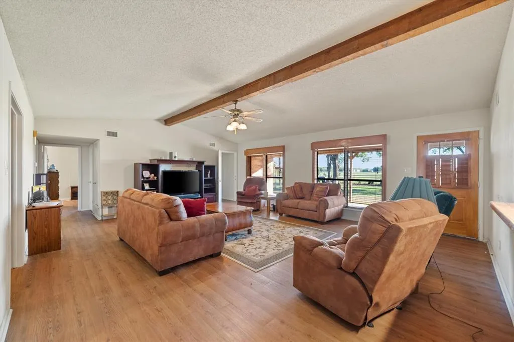 353 Brazier Road