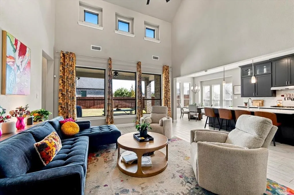 9300 Pecan Woods Trail