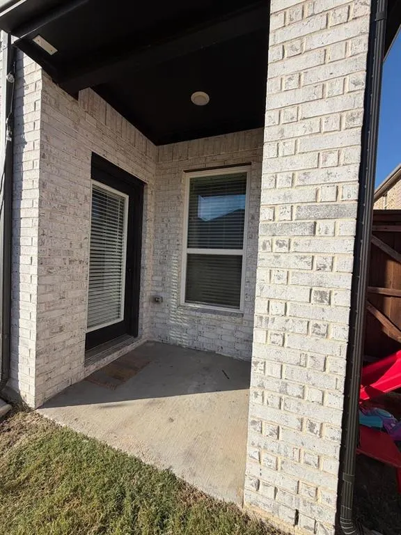 6228 White Creek Drive