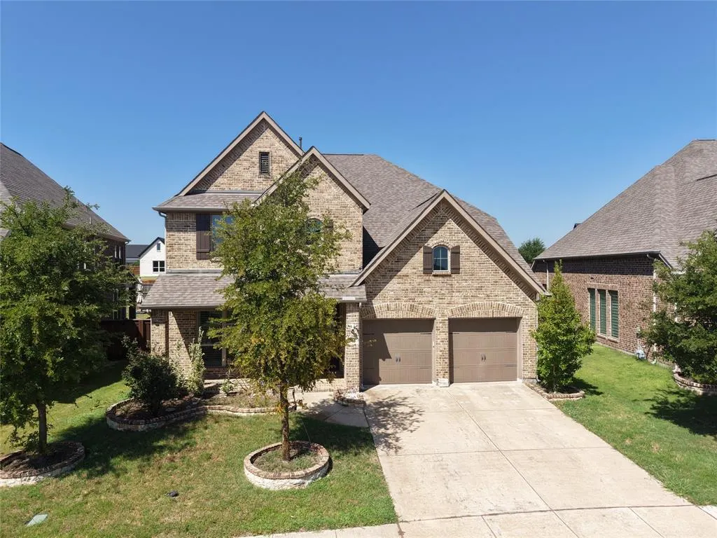 965 Canterbury Lane
