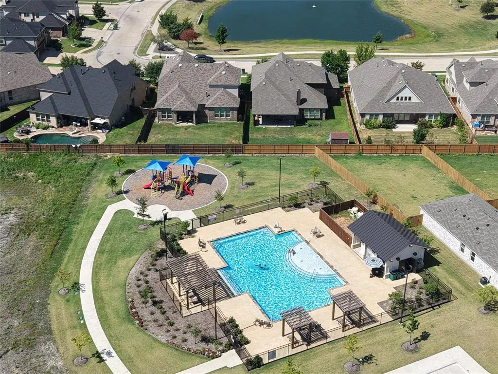 965 Canterbury Lane