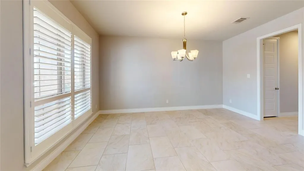 965 Canterbury Lane