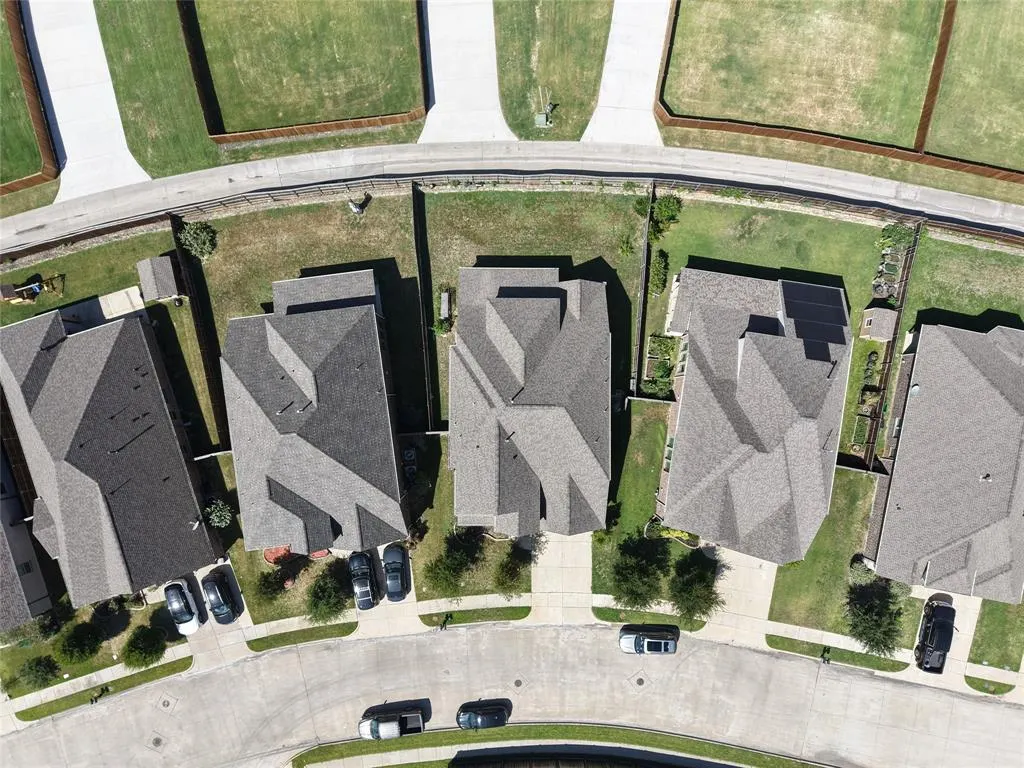 965 Canterbury Lane