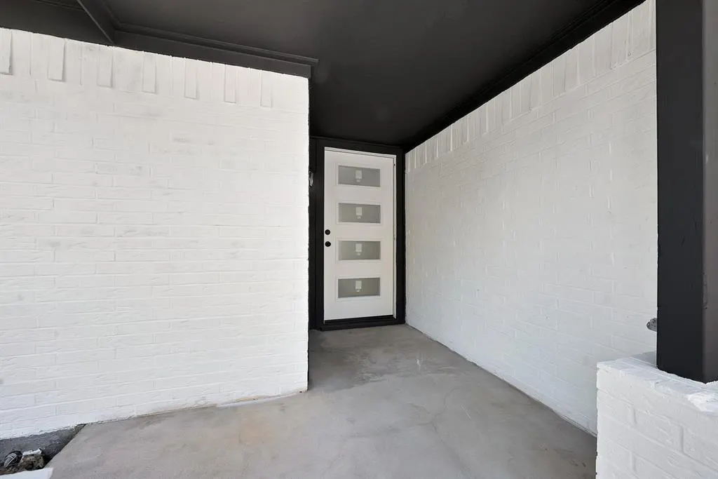 858 Lexington Drive