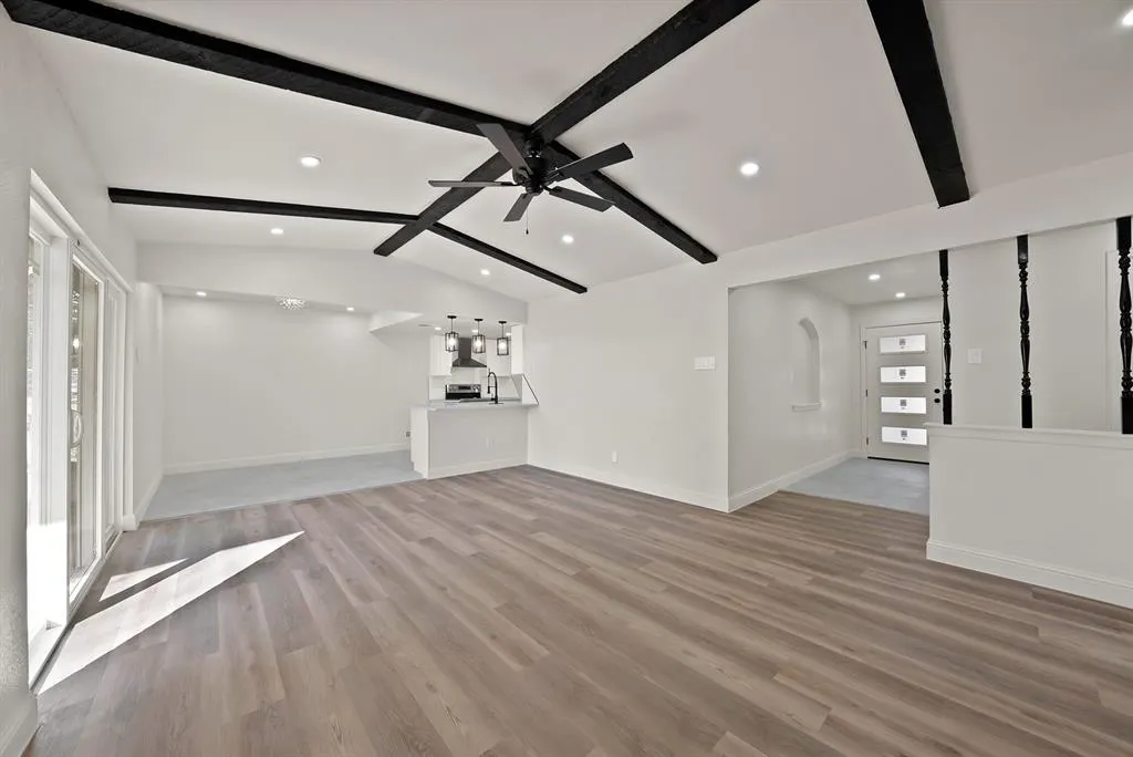 858 Lexington Drive