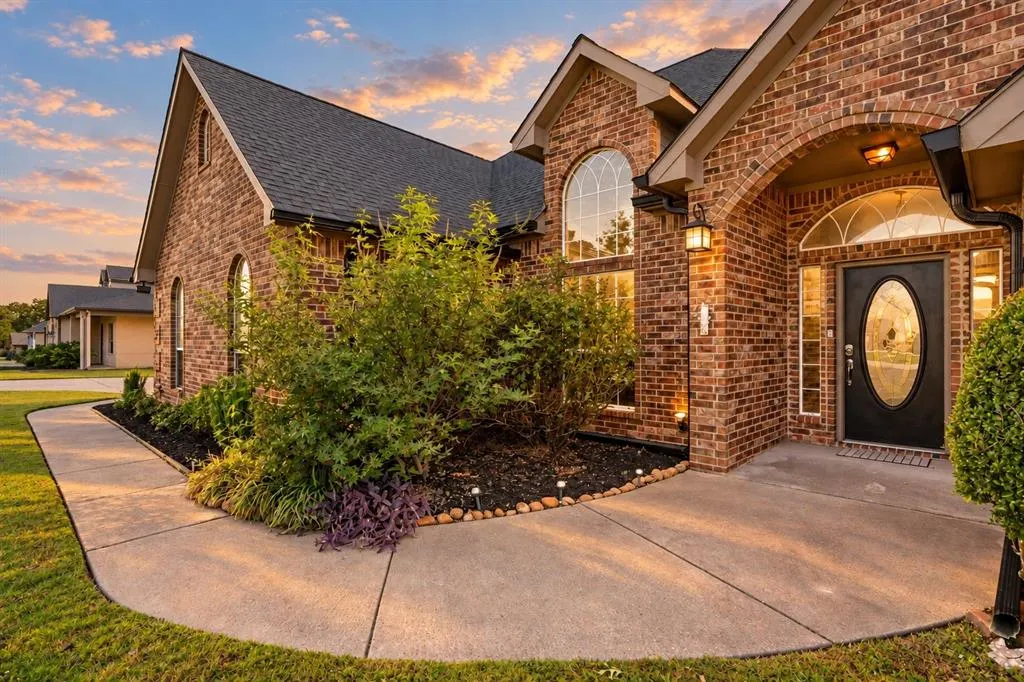 2857 Mallard Drive