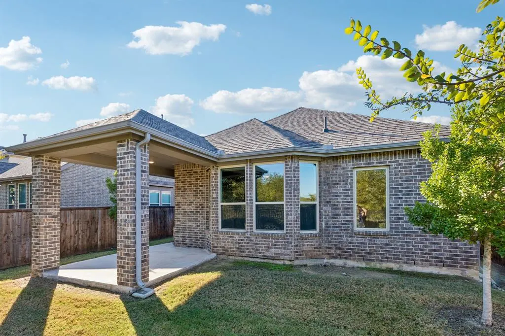 1205 Shire Drive
