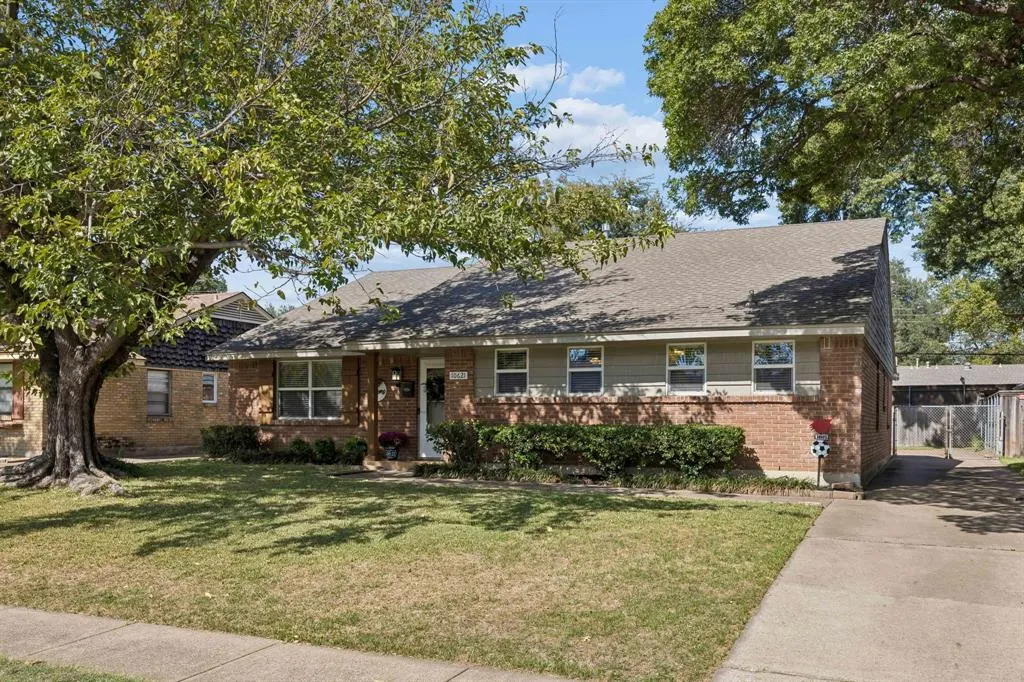 10621 Mapleridge Drive