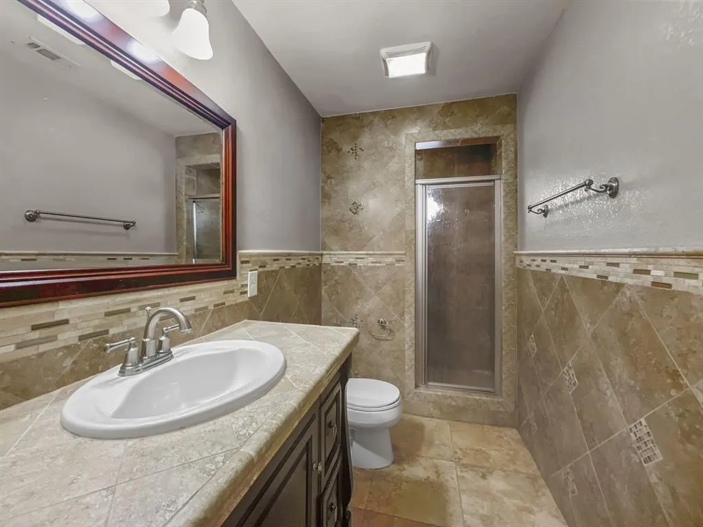 2132 Cliffside Drive