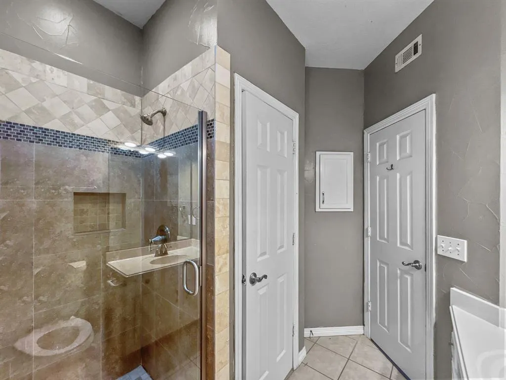 2132 Cliffside Drive