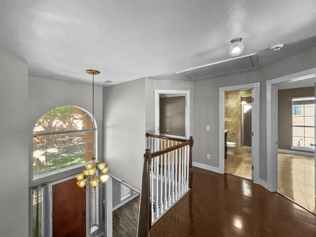 2132 Cliffside Drive