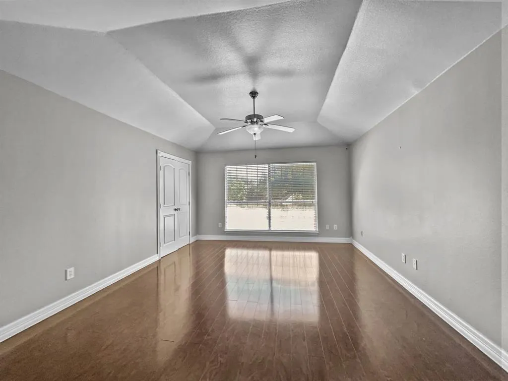 2132 Cliffside Drive