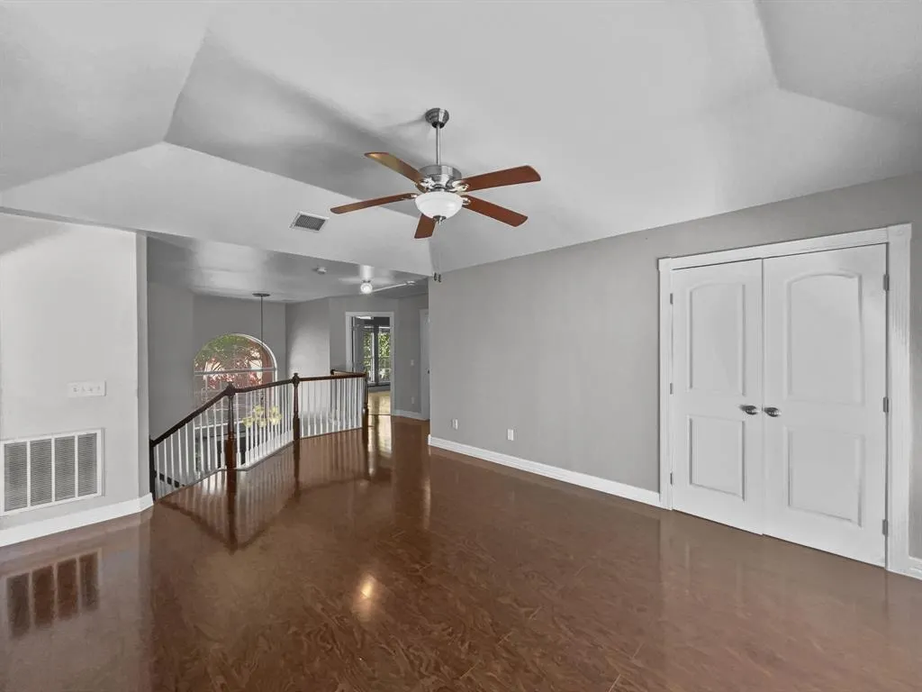 2132 Cliffside Drive