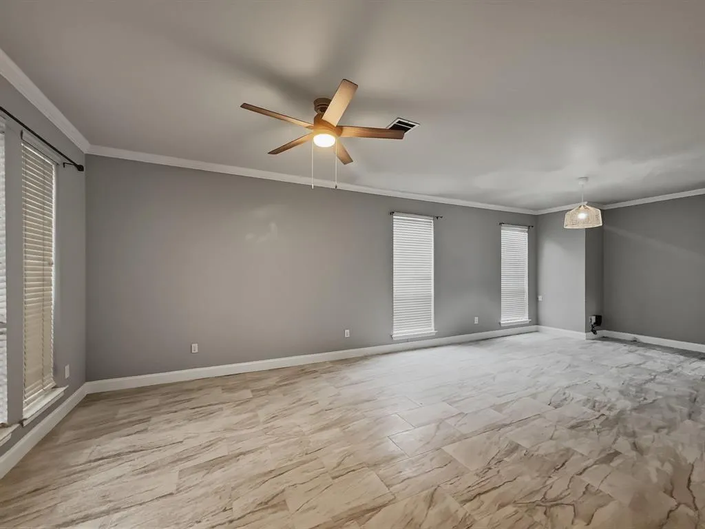 2132 Cliffside Drive