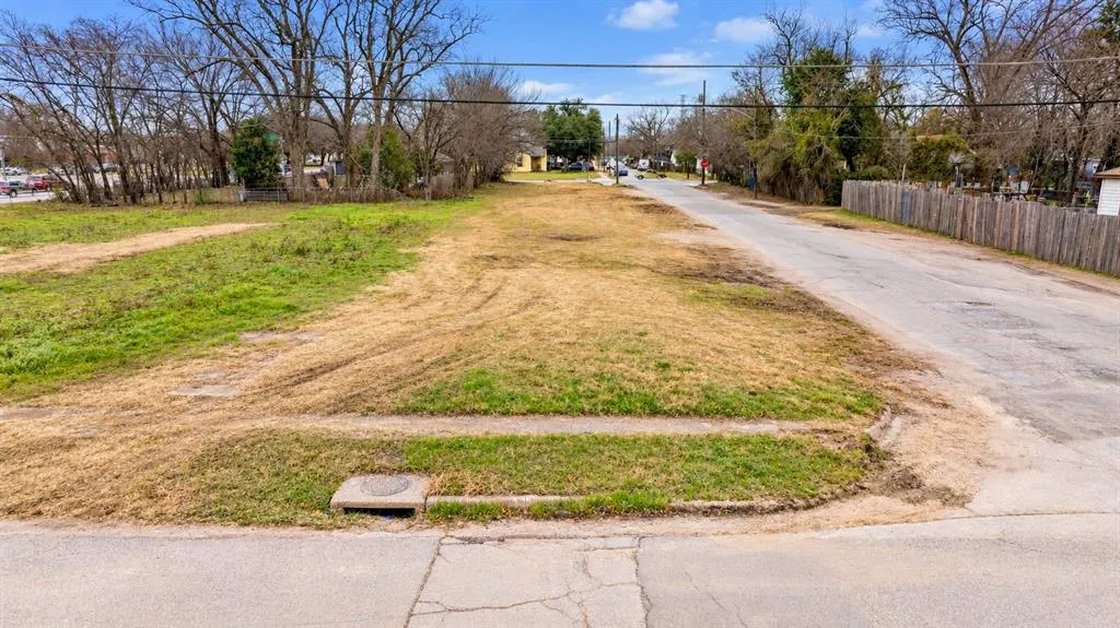 3301 Metropolitan Avenue
