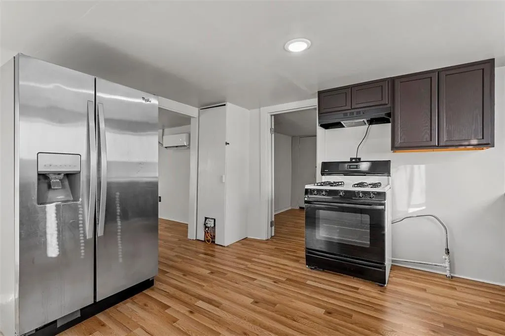 1310 N Rusk