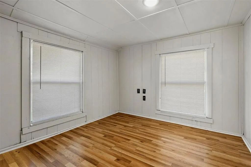 1310 N Rusk