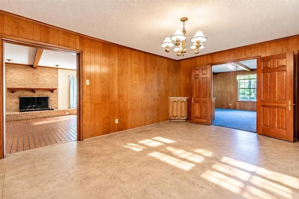 9309 Vinewood Drive