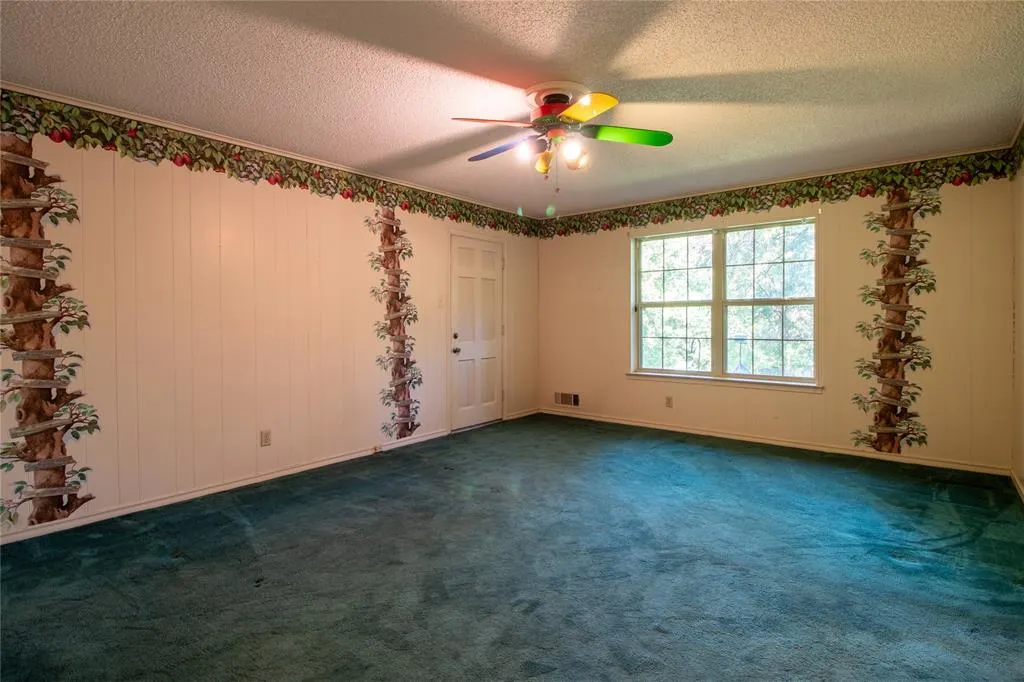 9309 Vinewood Drive