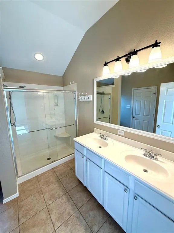 2111 Red River Road
