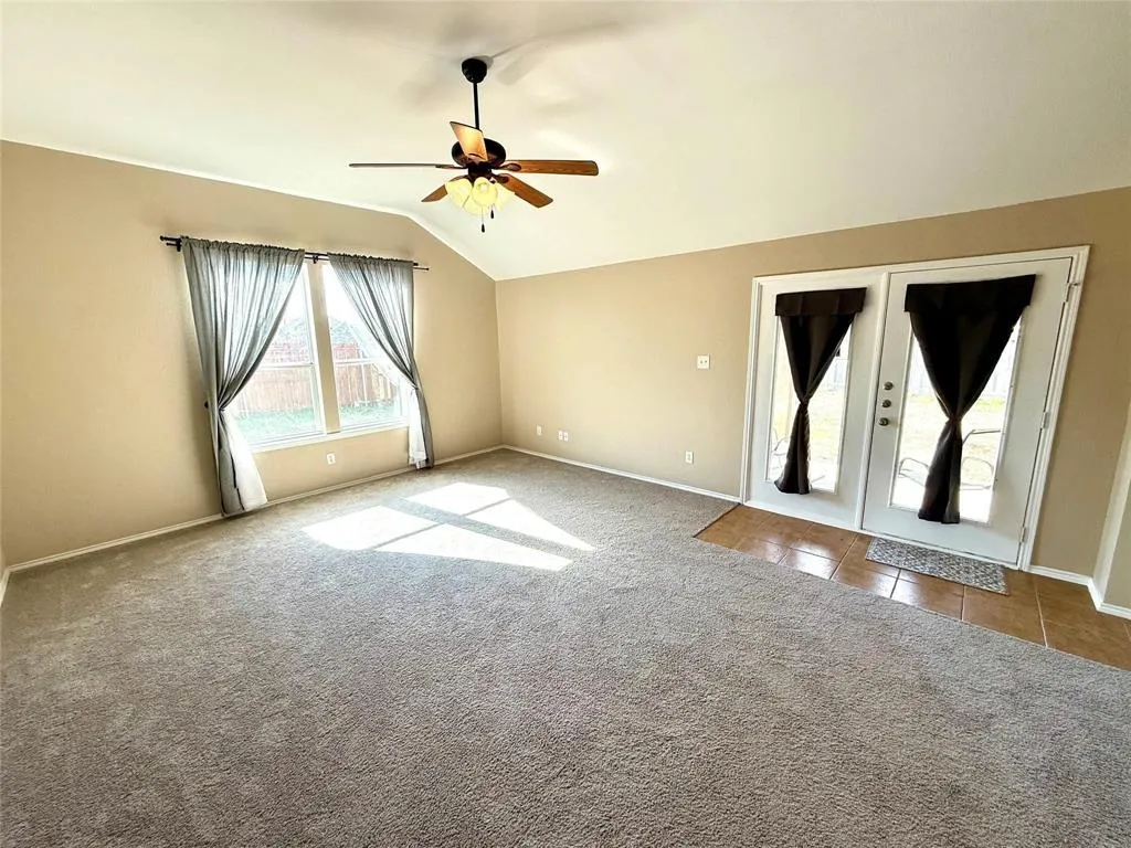 2111 Red River Road