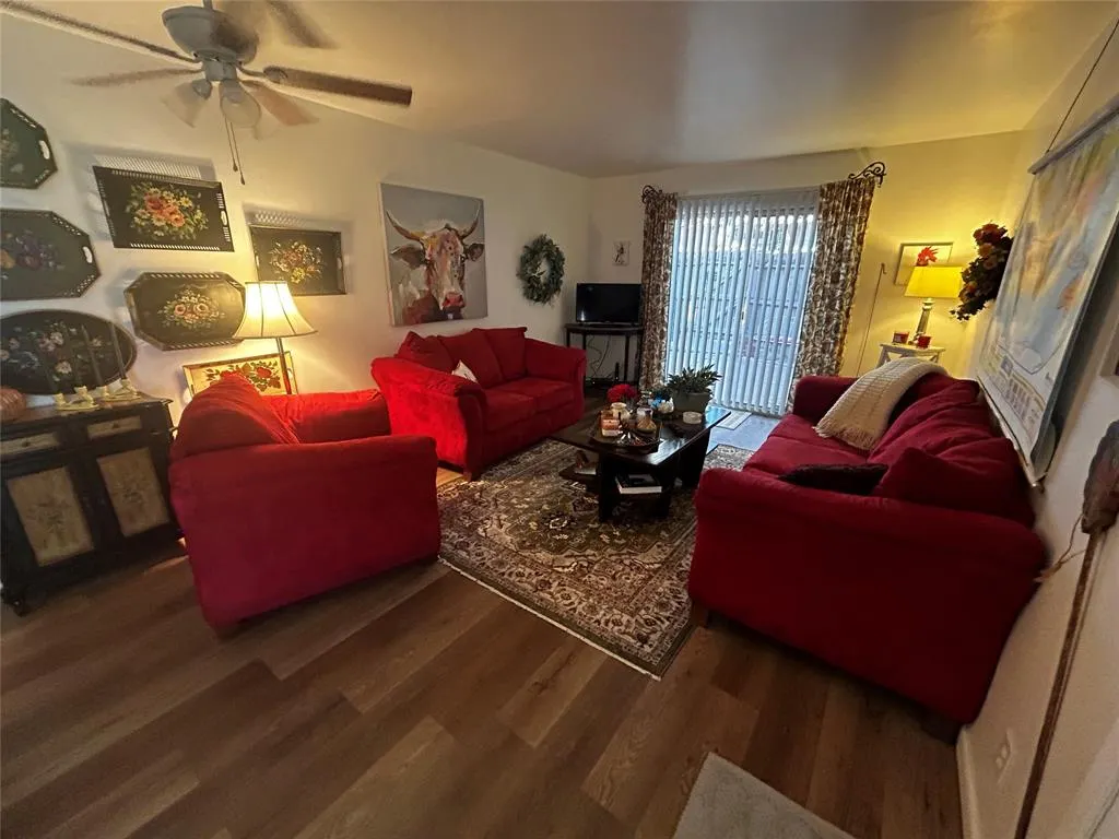 2600 Ivanhoe Lane #403