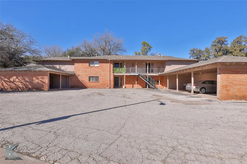2600 Ivanhoe Lane #403
