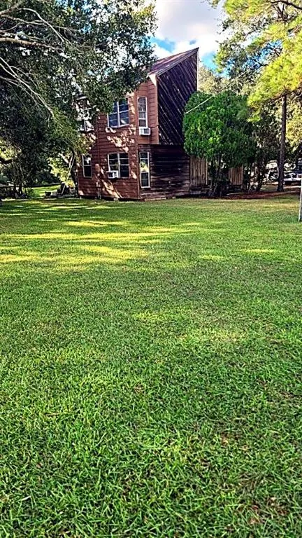 210 Oak Hollow Street